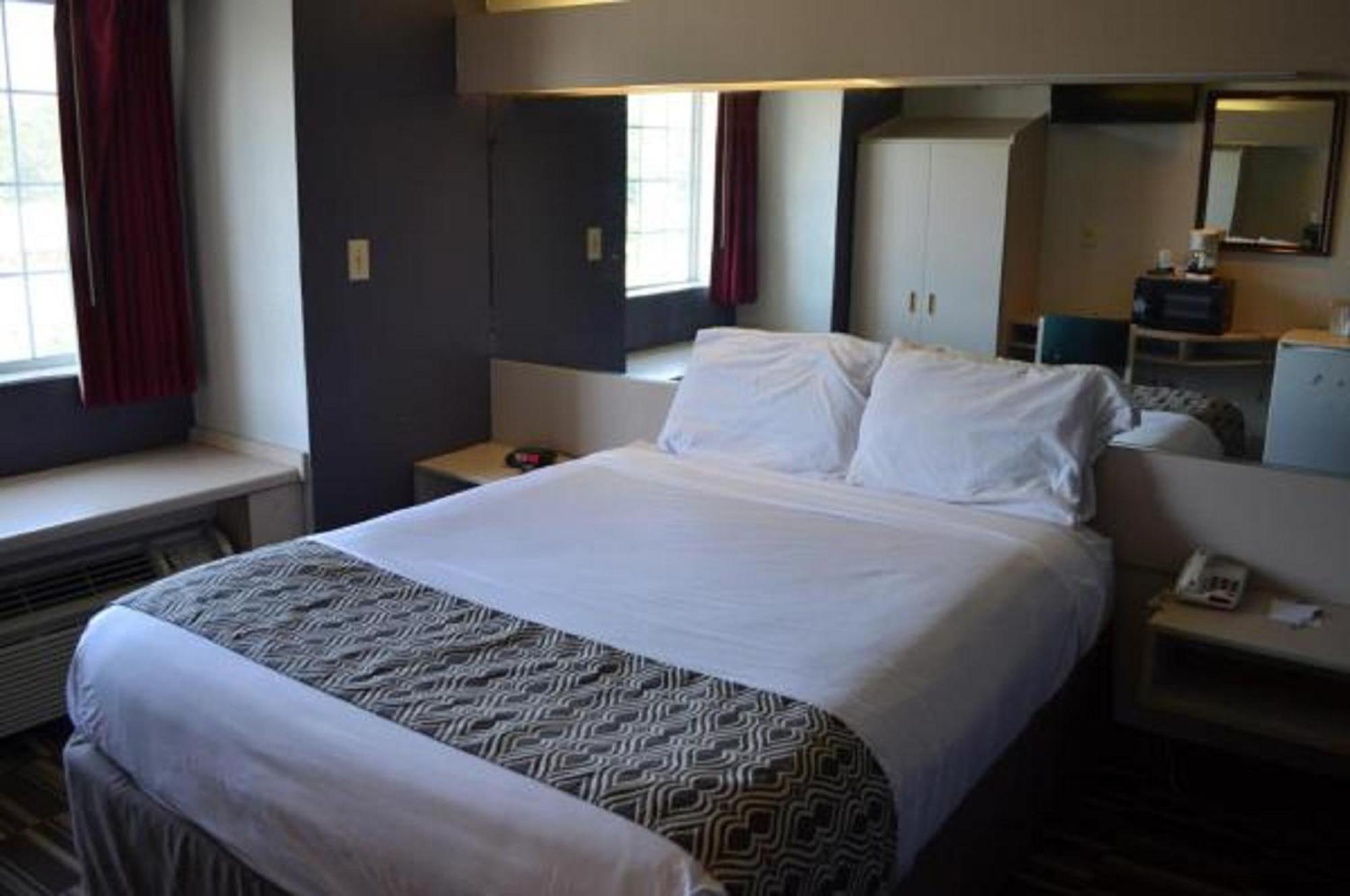 Stay Express Inn And Suites Atlanta Union City Exteriör bild