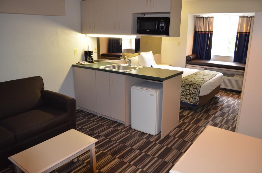Stay Express Inn And Suites Atlanta Union City Exteriör bild